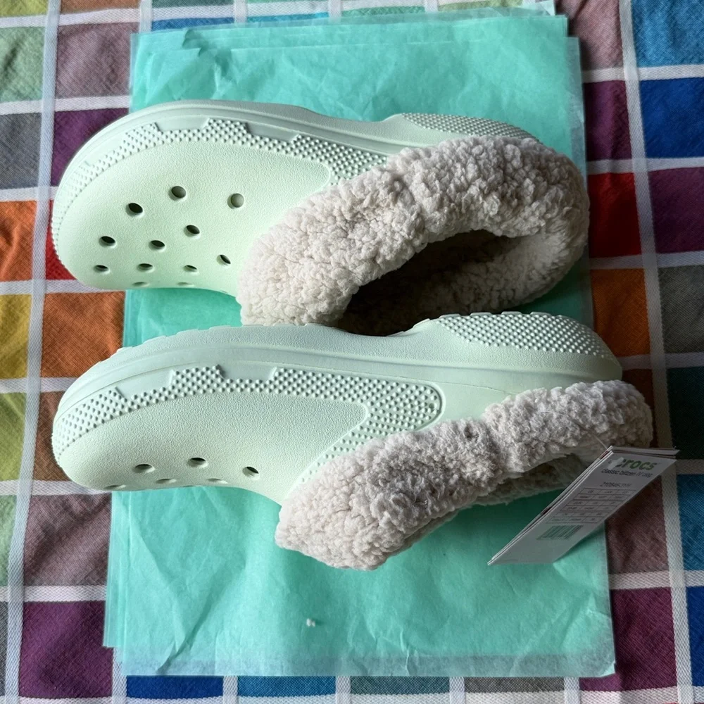🛌 CROCS LINED CLOGS 🛌 NWT 🛌 - Picture 14 of 16